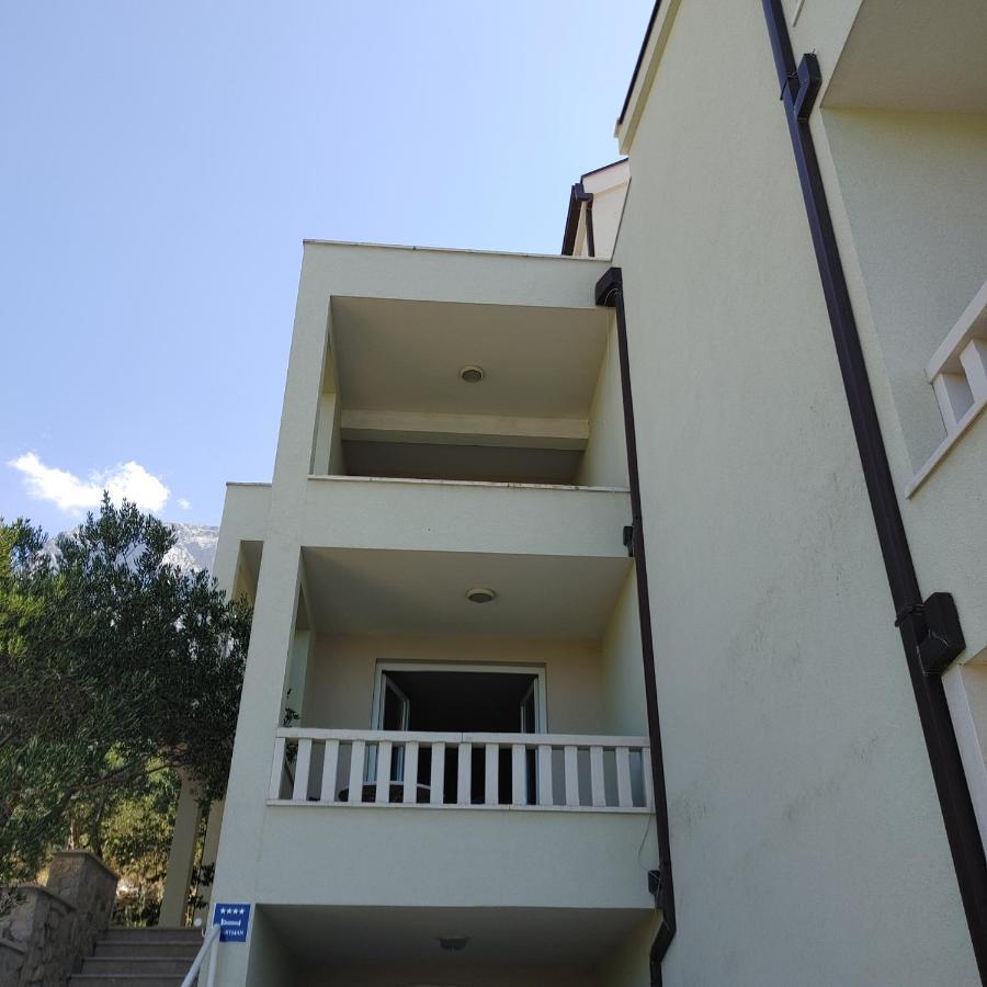 Apartments Villa Cizmic Baška Voda Екстериор снимка