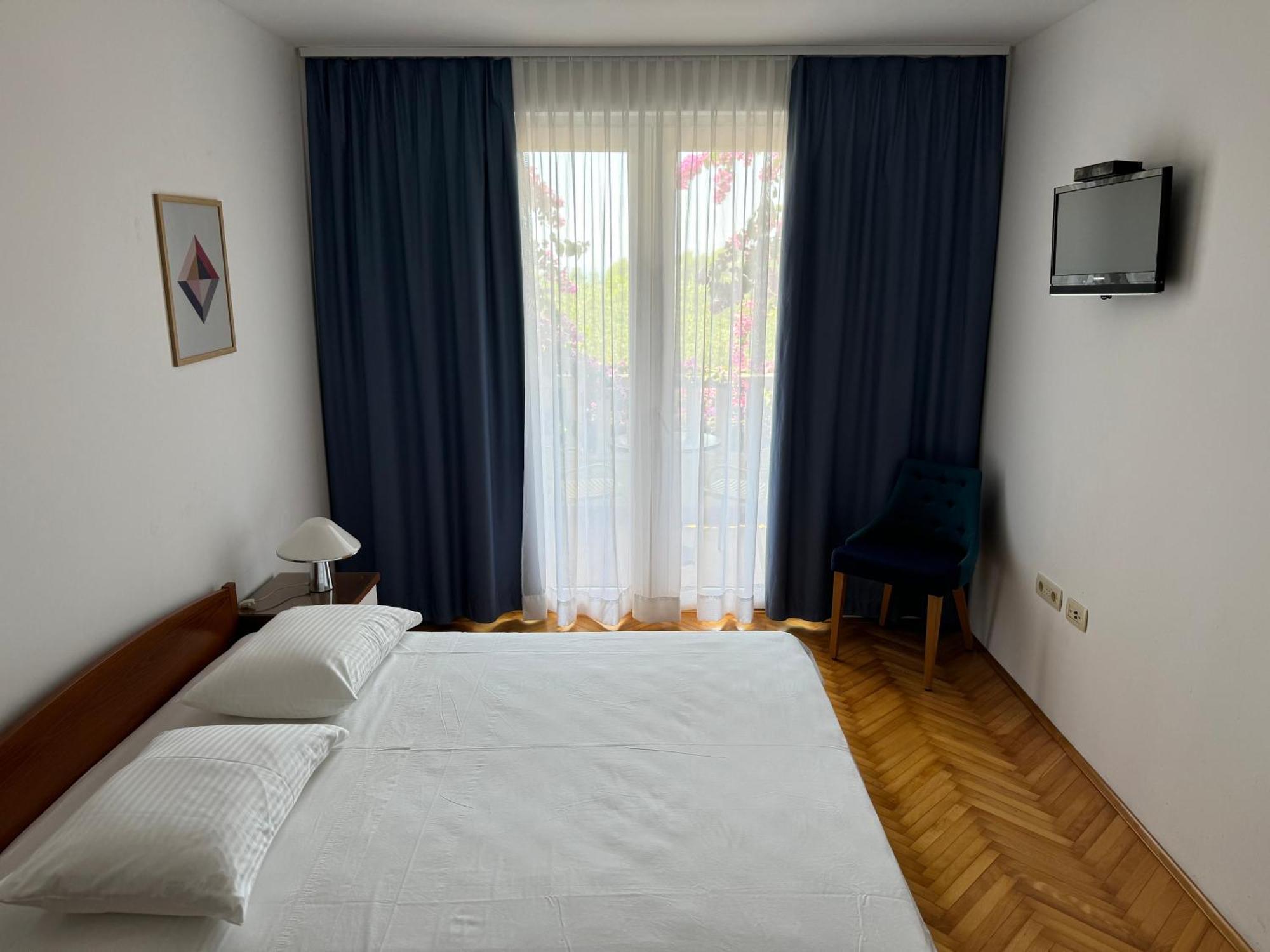 Apartments Villa Cizmic Baška Voda Екстериор снимка