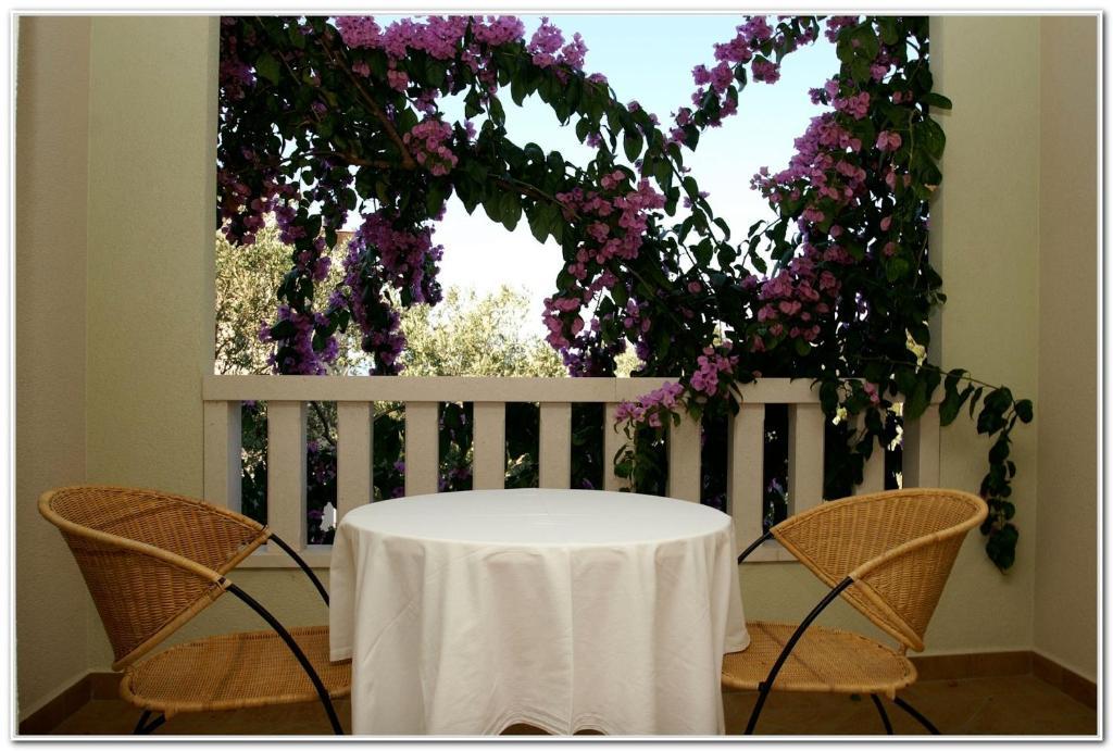 Apartments Villa Cizmic Baška Voda Екстериор снимка