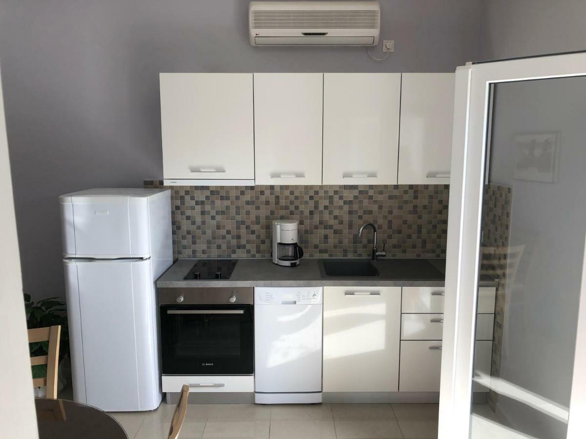 Apartments Villa Cizmic Baška Voda Екстериор снимка