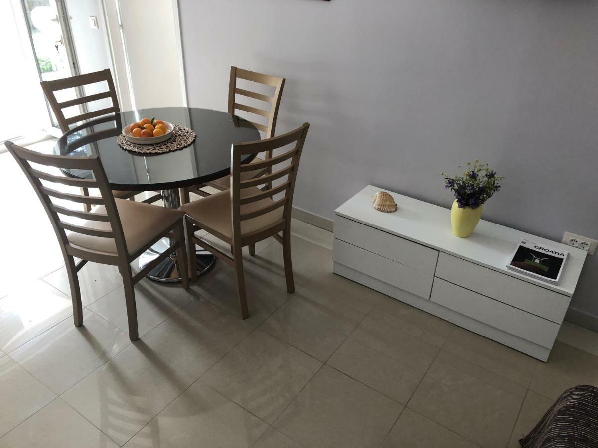 Apartments Villa Cizmic Baška Voda Екстериор снимка
